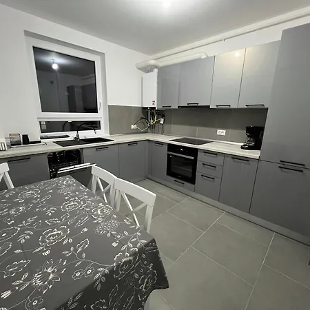 Coresi Apartament * Brassó