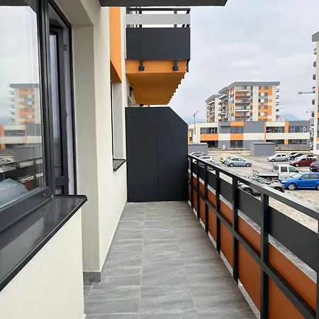 Coresi Apartament Apartman