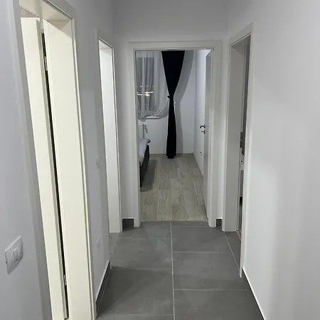 Apartman Coresi Apartament *